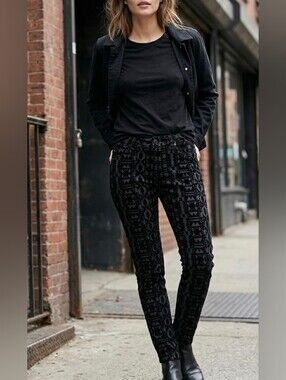 Brocade Black Patterned Women’s Jeans - Slim Fit